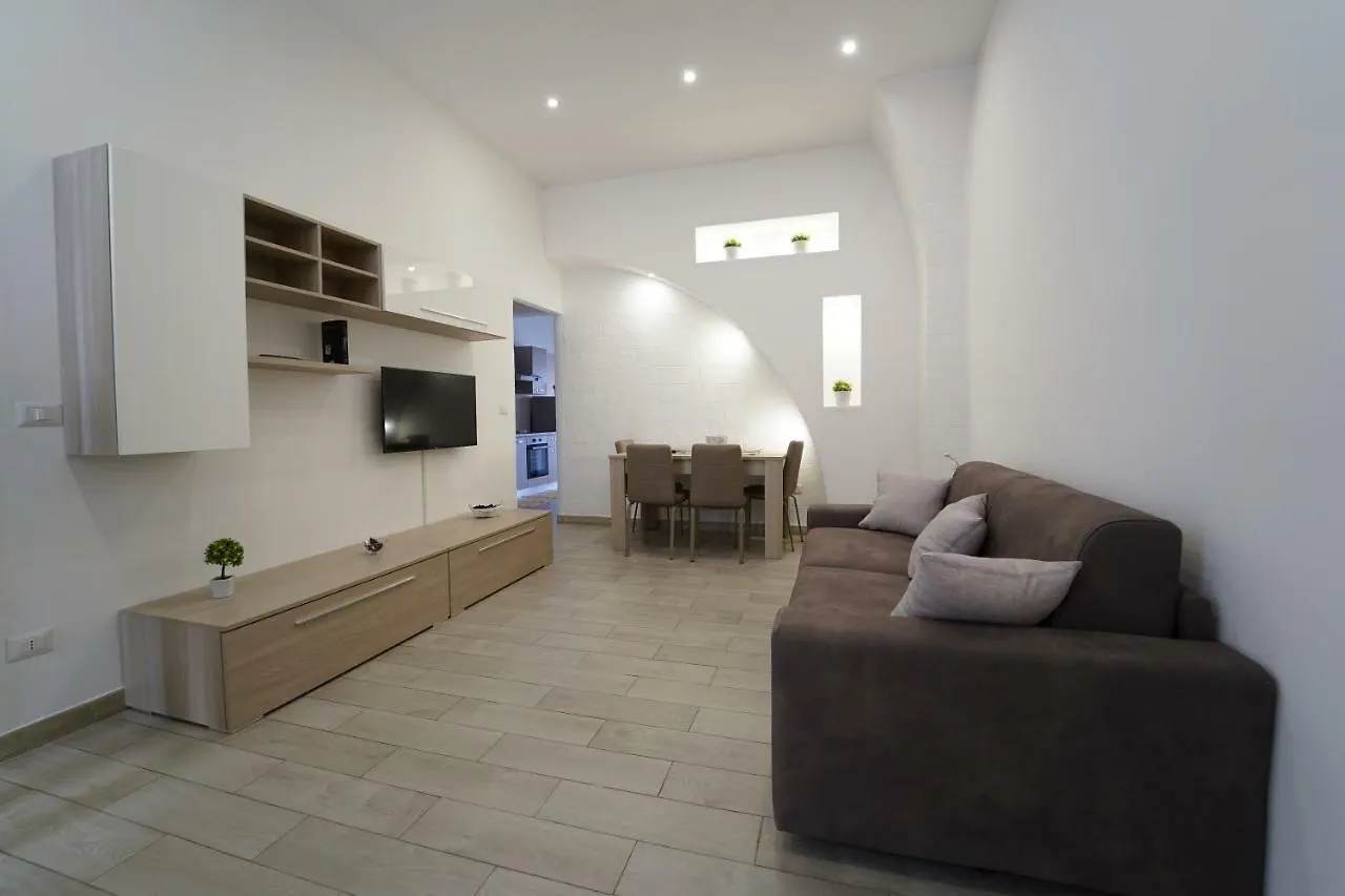 La Villa Modugno 0*,